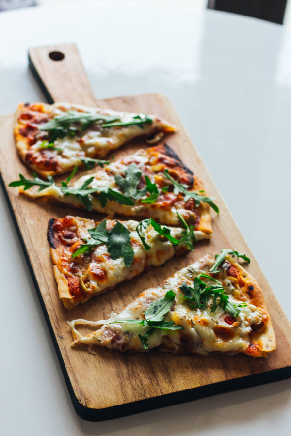 Préparer une pâte à pizza maison