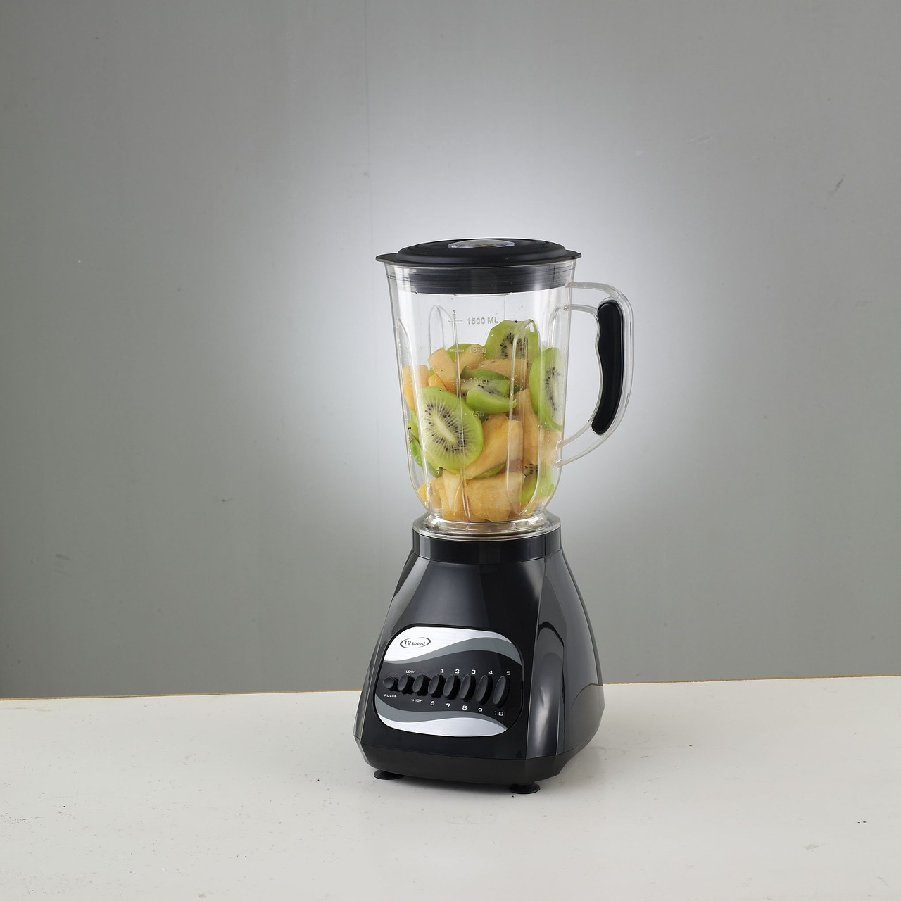 Quelle est la différence entre un blender et un robot ménager multifonction  ?